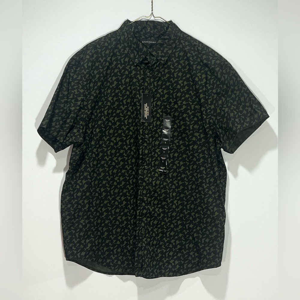 Banana Republic Black and Green Casual Shirt